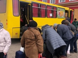 С Луганщины сегодня эвакуировали более 1 400 человек