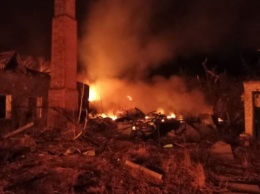 Фугасные бомбы в пол тонны, БТРы и танки: как войска рф атаковали Житомирщину