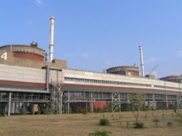 Россияне замаскировали обстрелянные ими здания Запорожской АЭС