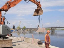 Временную переправу в Чернигове пока нельзя делать из-за повышения уровня воды в Десне