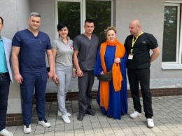 Нино Катамадзе во львовской больнице посетила пациентов, пострадавших от агрессии россии