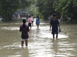 Индию и Бангладеш накрыли разрушительные наводнения: десятки погибших