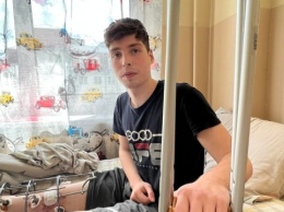Львовские врачи спасли ногу подростку-волонтеру из Северодонецка