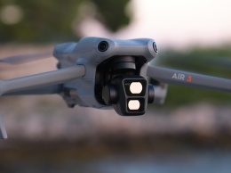 DJI представила дрон Air 3 с двумя 4K-камерами