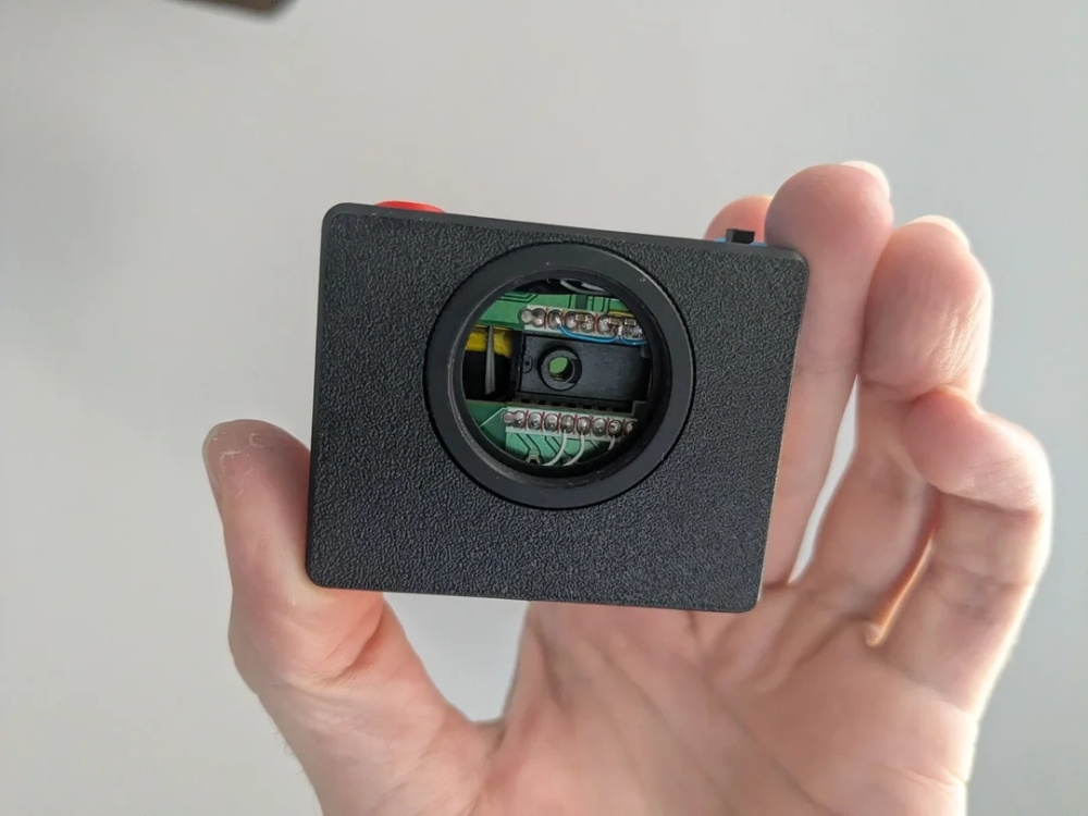 Пользователь Reddit собрал камеру с оптическим сенсором от мыши