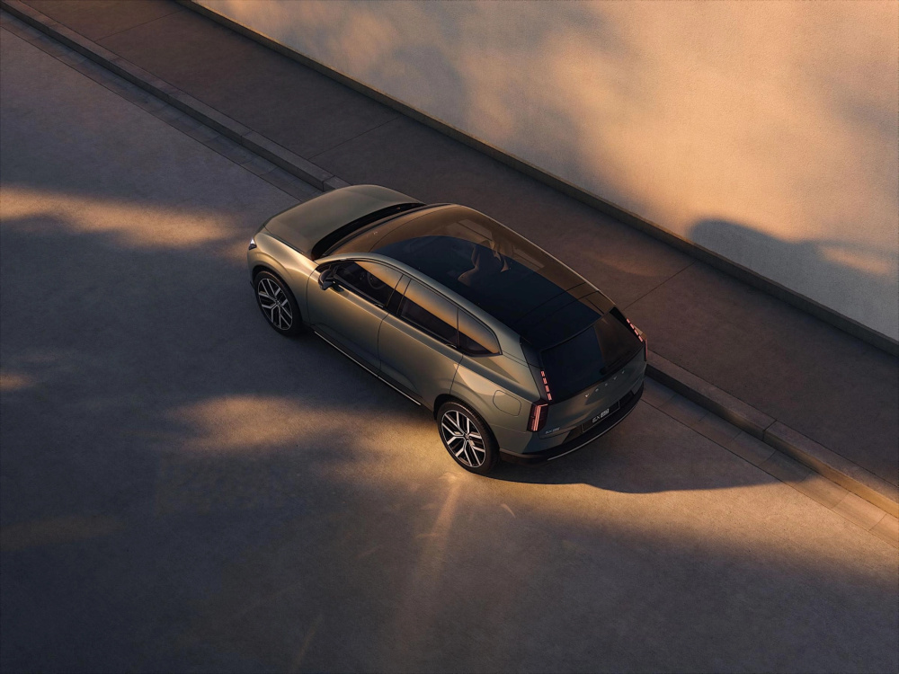 Volvo раскрыла EX60: электрический кроссовер нового поколения с ИИ и запасом хода до 640 км