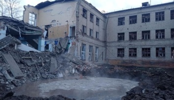 В Украине полностью разрушены 102 учебных заведения