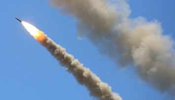 Над Броварским районом Киевщины сбили вражескую ракету, обломки упали в поле
