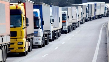 Европа должна упростить въезд украинским грузовикам с зерном - Марченко