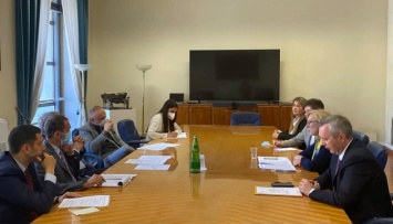 Денисова просит Италию помочь с санкциями против рф за незаконное усыновление детей