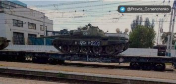 Зачем армия РФ перебрасывает в Украину старые танки Т-62