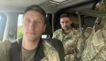 Долгополов и Стаховский побывали на передовой в Донецкой области и передали помощь украинским воинам