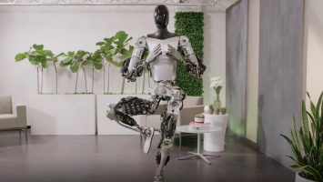 Tesla продемонстрировала успехи в разработке человекоподобного робота Optimus