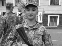 Воспитаннику «Карпат» Виталию Сапилу присвоили звание Героя Украины