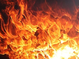 В селе Запорожской области загорелись дома из-за обстрелов оккупантов
