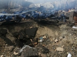 В Киевской области в результате вражеских обстрелов загорелись складские здания