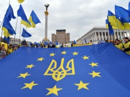 ЕС достиг единства по отношению к Украине, но не предлагает ускоренного членства - АР