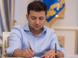 Зеленский подписал закон об особенностях управления бюджетом во время военного положения