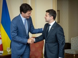 Зеленский поблагодарил премьера Канады за помощь Украине