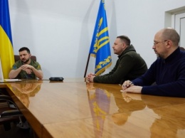 Обеспечение армии и готовность выполнять боевые задания: Зеленский провел совещание