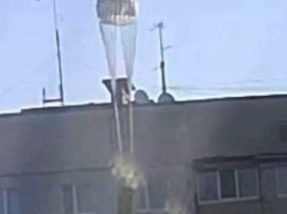 Рф сбрасывает на Харьков кассетные бомбы с парашютов - это преступление против человечности