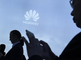 Huawei отключила поддержку российских карт «Мир» в фирменном магазине приложений
