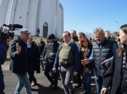 Руководители парламентов Чехии и Польши посетили освобожденные города Киевщины