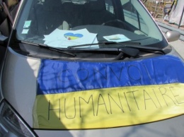 Французские волонтеры в очередной раз передали украинцам гуманитарную помощь