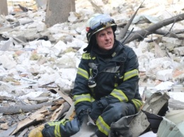 Харьковские спасатели ликвидировали масштабный пожар после вражеских обстрелов