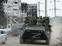 Враг продолжает перебрасывать войска в Украину и может готовить десант с моря