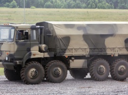 Из Борового на Харьковщине захватчики грузовиками вывозят награбленное