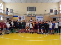 В Сумах провели турнир по баскетболу 3х3 в поддержку ВСУ