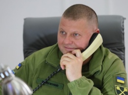 Залужный рассказал американскому коллеге о сложной обстановке на востоке и юге Украины