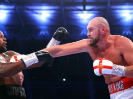 Бокс: Фьюри нокаутировал Уайта и защитил титул WBC