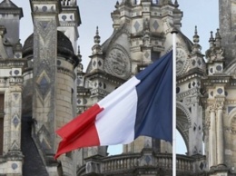 Во Франции начинается второй тур президентских выборов