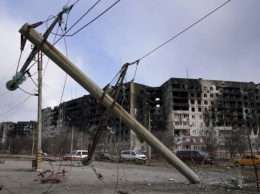 «Бог смотрит на город Марии сверху» - бойцы «Азова» показали фото разрушенного Мариуполя