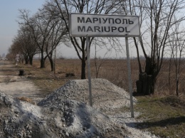 Возле Мариуполя обнаружили еще одну братскую могилу - россияне заставляют местных рыть рвы «за еду»