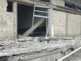 Обстрелы на Днепропетровщине: разрушены пустые ангары для зерна, повреждены здания в промзоне