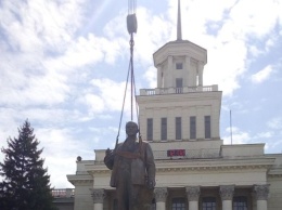 В Новой Каховке коллаборанты и оккупанты установили памятник Ленину