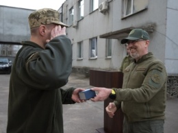Резников посетил Черниговскую область и вручил награды защитникам