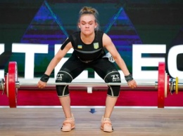 Украинка Самуляк выиграла «серебро» на юниорском ЧМ по тяжелой атлетике