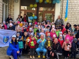 В Черновцах прошел спортивный праздник для детей-переселенцев