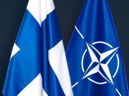 Президент и премьер Финляндии - за скорейшее представление заявки о членстве в НАТО