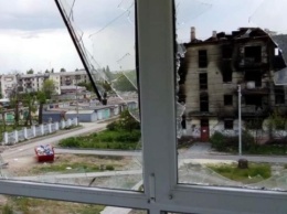 За сутки войска рф уничтожили более 50 домов на Луганщине