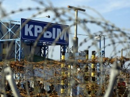 Поставленные «руководить» на Херсонщине официантки и вышибалы уже планируют побег в Крым