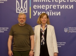 Галущенко и Квин обсудили пути восстановления ядерной безопасности