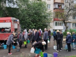Без света, воды и связи: в Луганской области остаются почти 50 тысяч жителей
