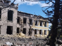 На востоке Украины от вражеских обстрелов - более 100 разрушений за сутки