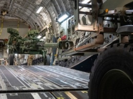 Пентагон показал новую партию гаубиц M777, которую отправляют в Украину