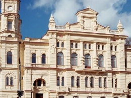 Захватчики угрожают вывезти экспонаты Херсонского художественного музея в Крым или россию